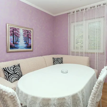 Apartamento Dijana *